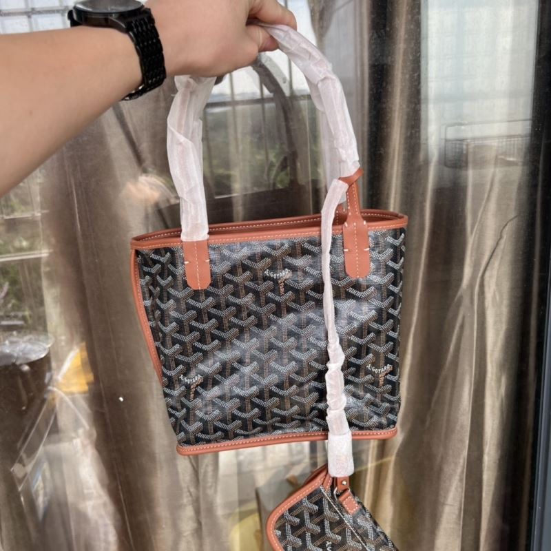 Goyard Shopping Bags